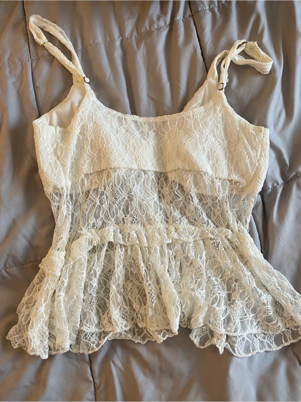 Hollister Lace Ruffle Top - Picture 2 of 4